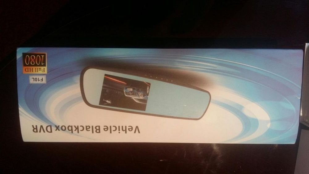 Зеркало заднего вида с видео регистратором и камерой