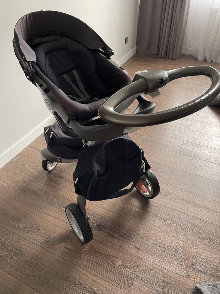 Коляска Stokke