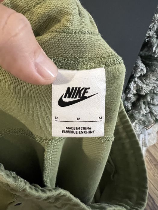 Nike Tech Fleece Wmns size M