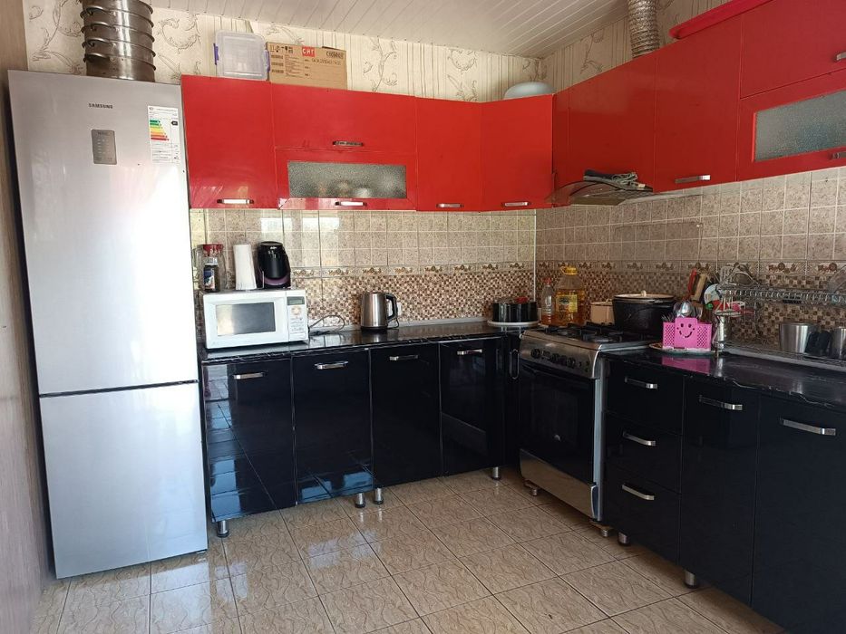 Arzon uy sotiladi 9 sotuk