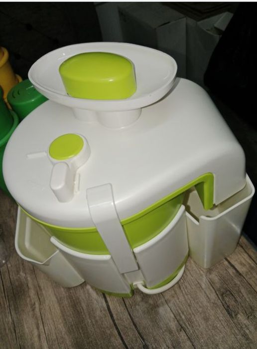 Продается Соковыжималка