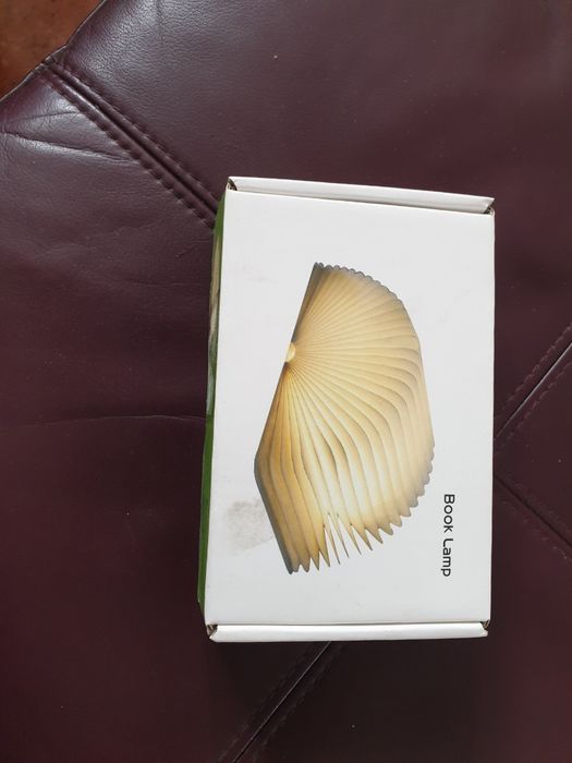 Led book lamp, un cadou special pt o persoana deosebita