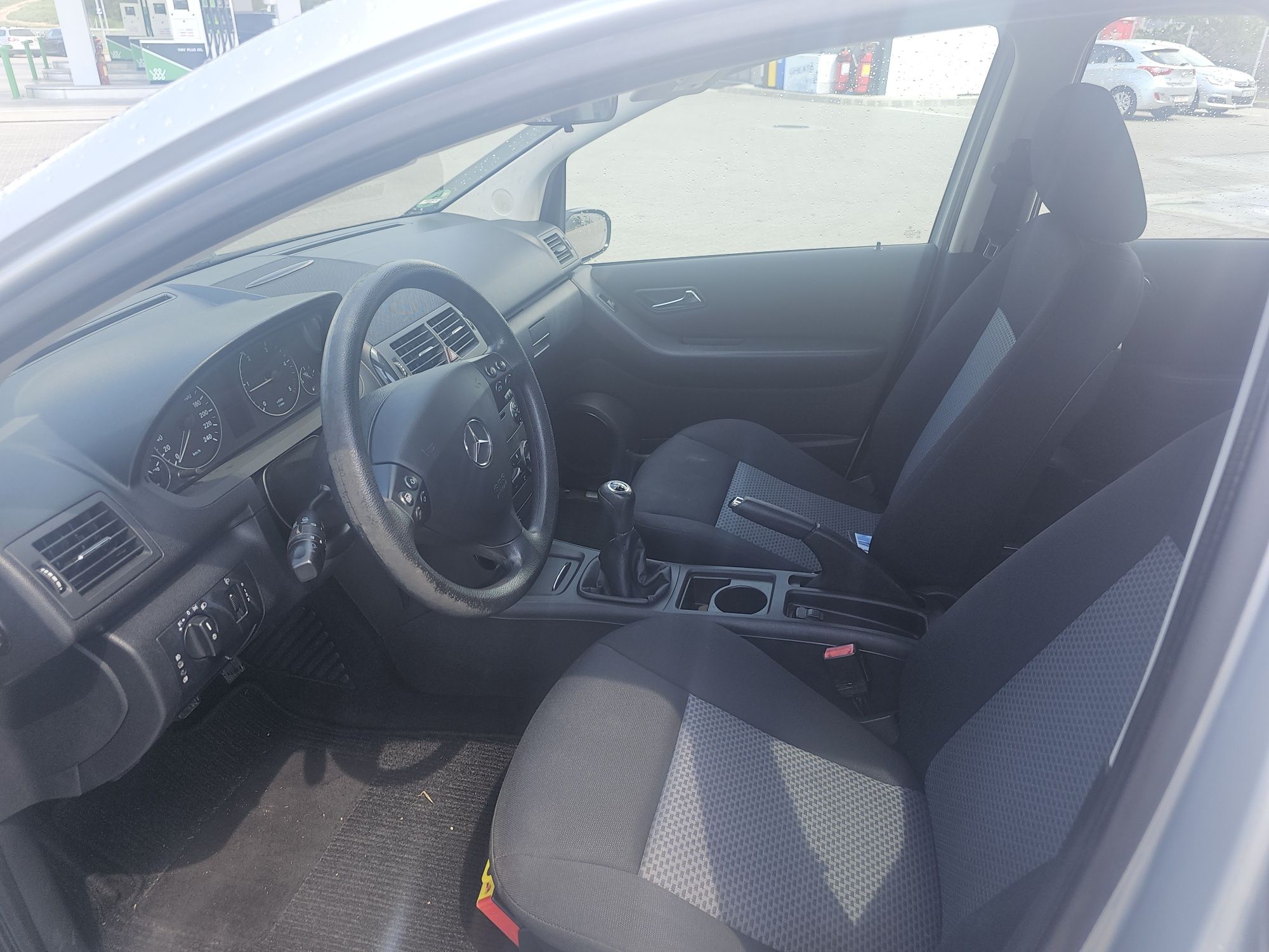 Vând Mercedes A 180 1.8 tdi