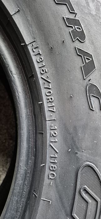 4 anvelope iarna ca si noi Goodyear 315/70/17.Pretul este pe bucata