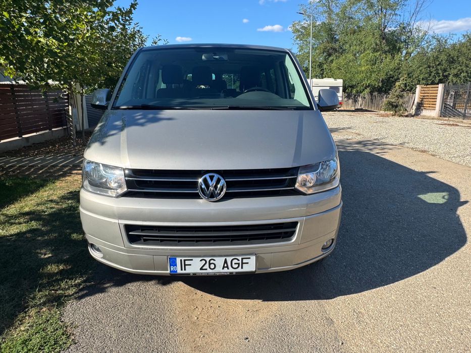 Volkswagen Caravelle T5 facelift Long, 4 Motion, 8+1 locuri
