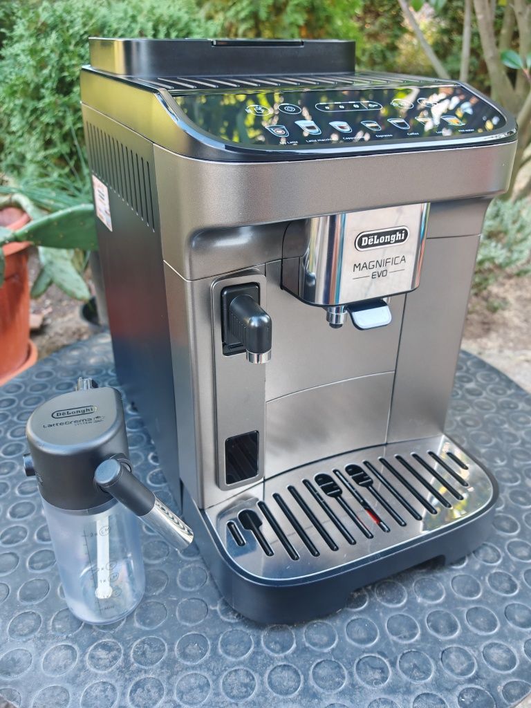 DeLonghi Magnifica EVO