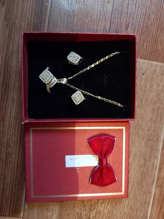 Все вещи новые за шоколад