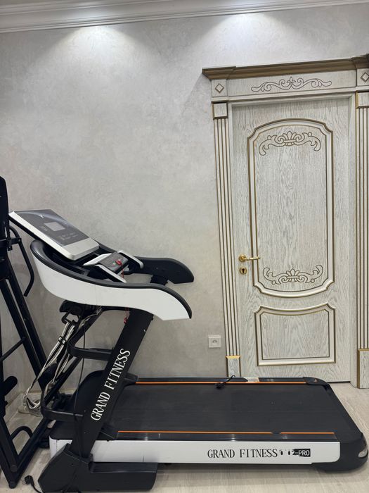 Срочно продаю беговую дорожку