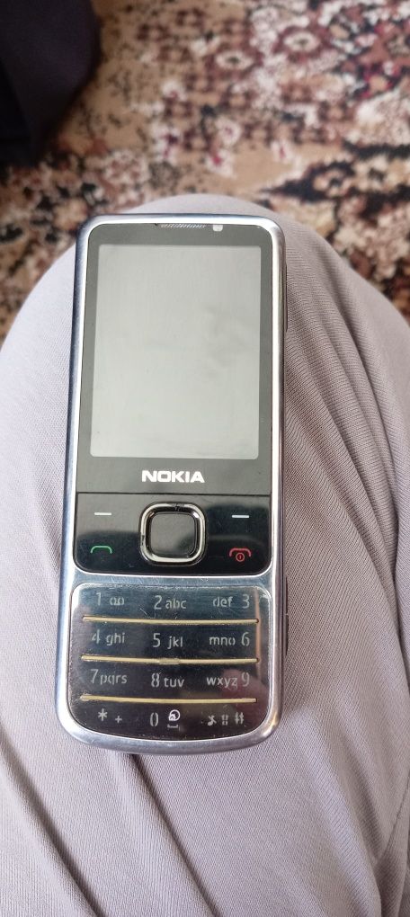 Nokia 6700 stalnoy