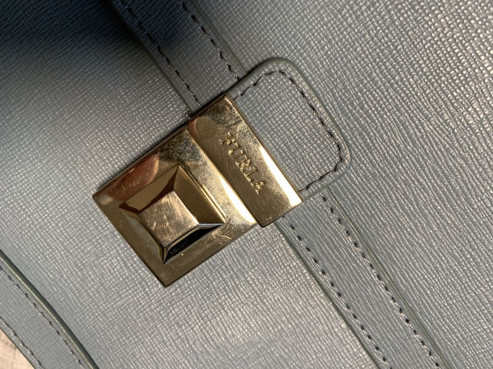 Намалена! Светло синя кожена чанта Furla Metropolos - отлична