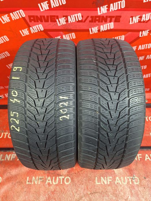Anvelope de IARNA - 225/40/19 - HANKOOK - 5 MM - DOT 2021 !