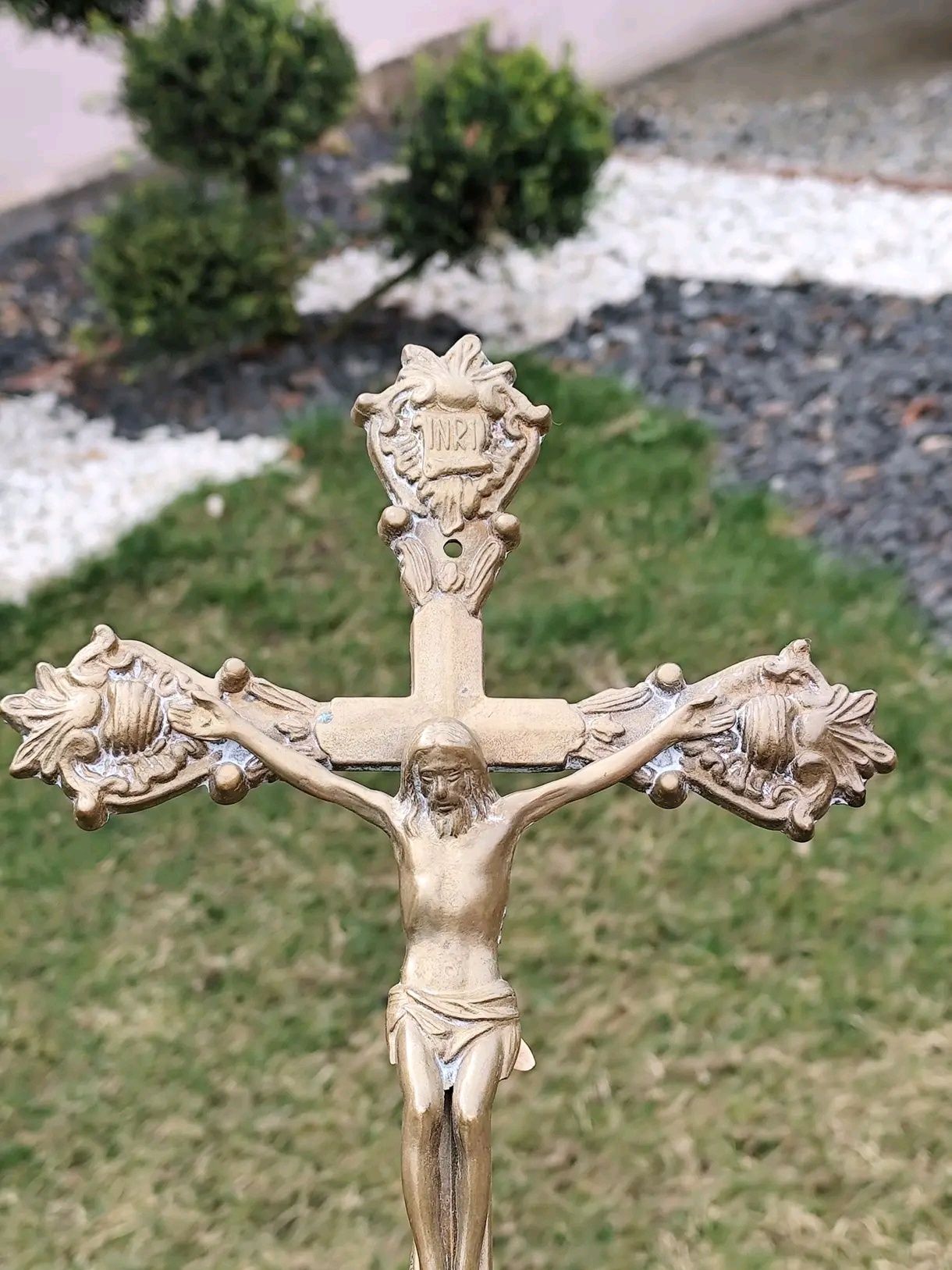 Crucifix vechi din bronz