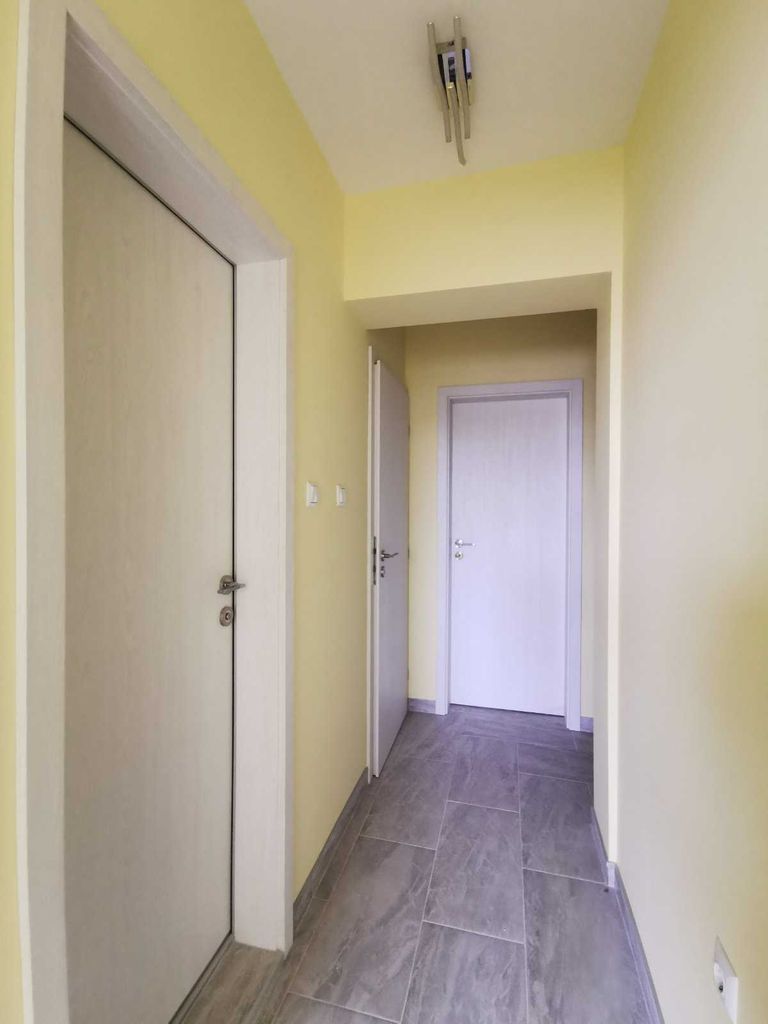 Продава се Тристаен апартамент в Русе, Алеи Възраждане - 103 кв.м за 1700 €/кв.м - Снимка #10