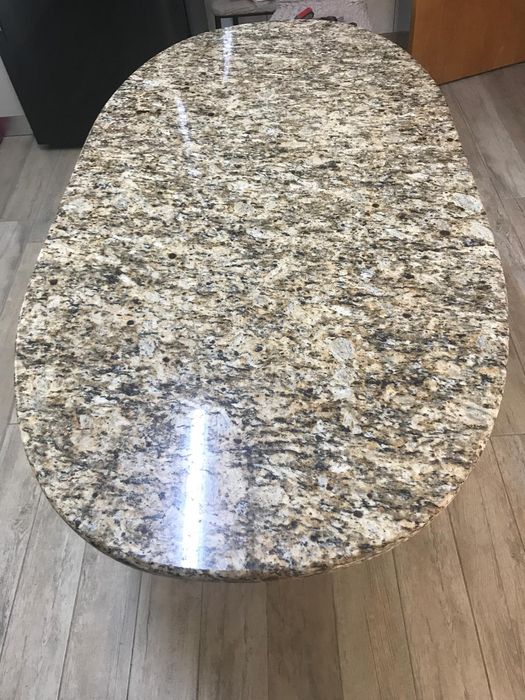 Masa bucatarie din granit