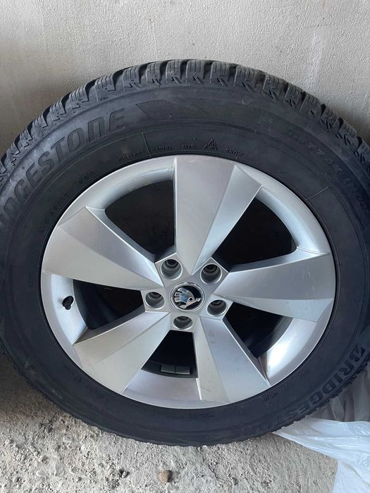 Vand roti pentru Skoda Kodiaq cu jante originale de 17 inch
