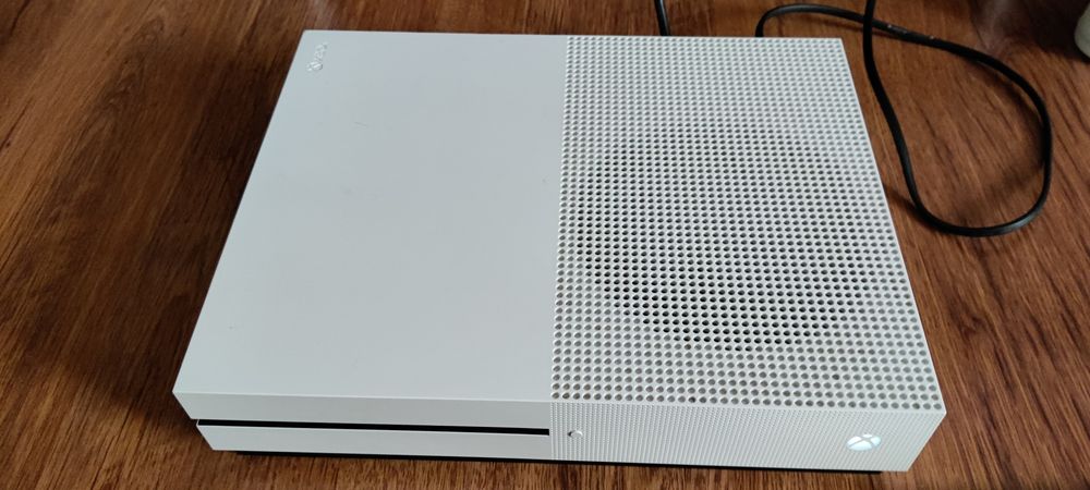 Xbox one slim 1 t