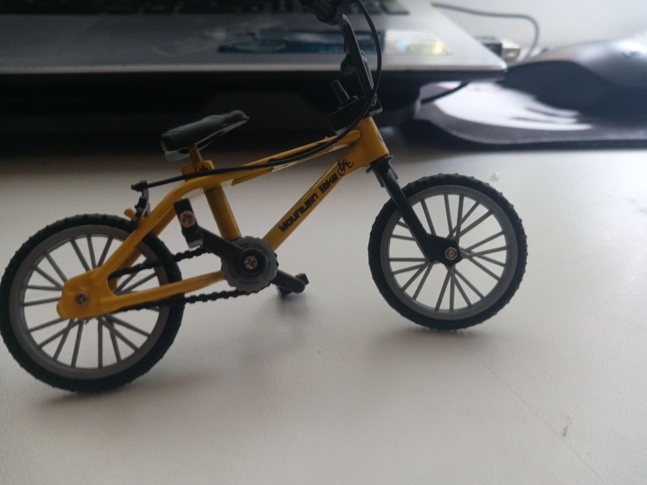 Mini biciclete BMX de scheme
