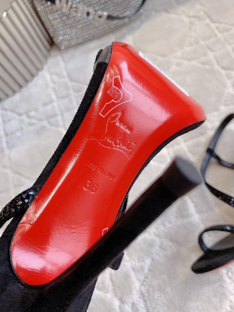 Pantofi Louboutin