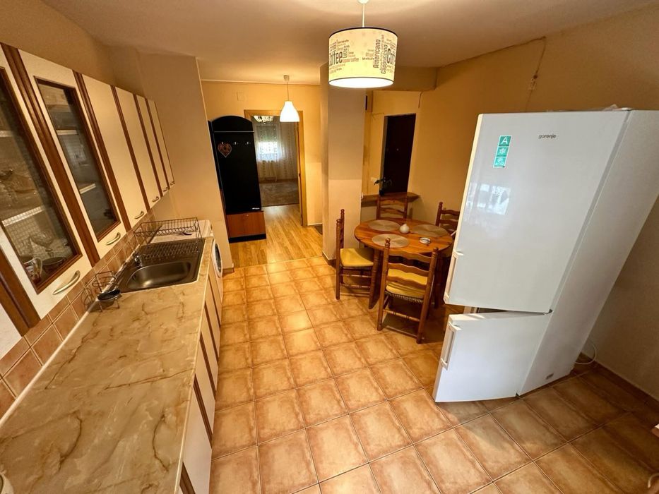 Ofer spre închiriere Apartament 3 camere / Carpati 2