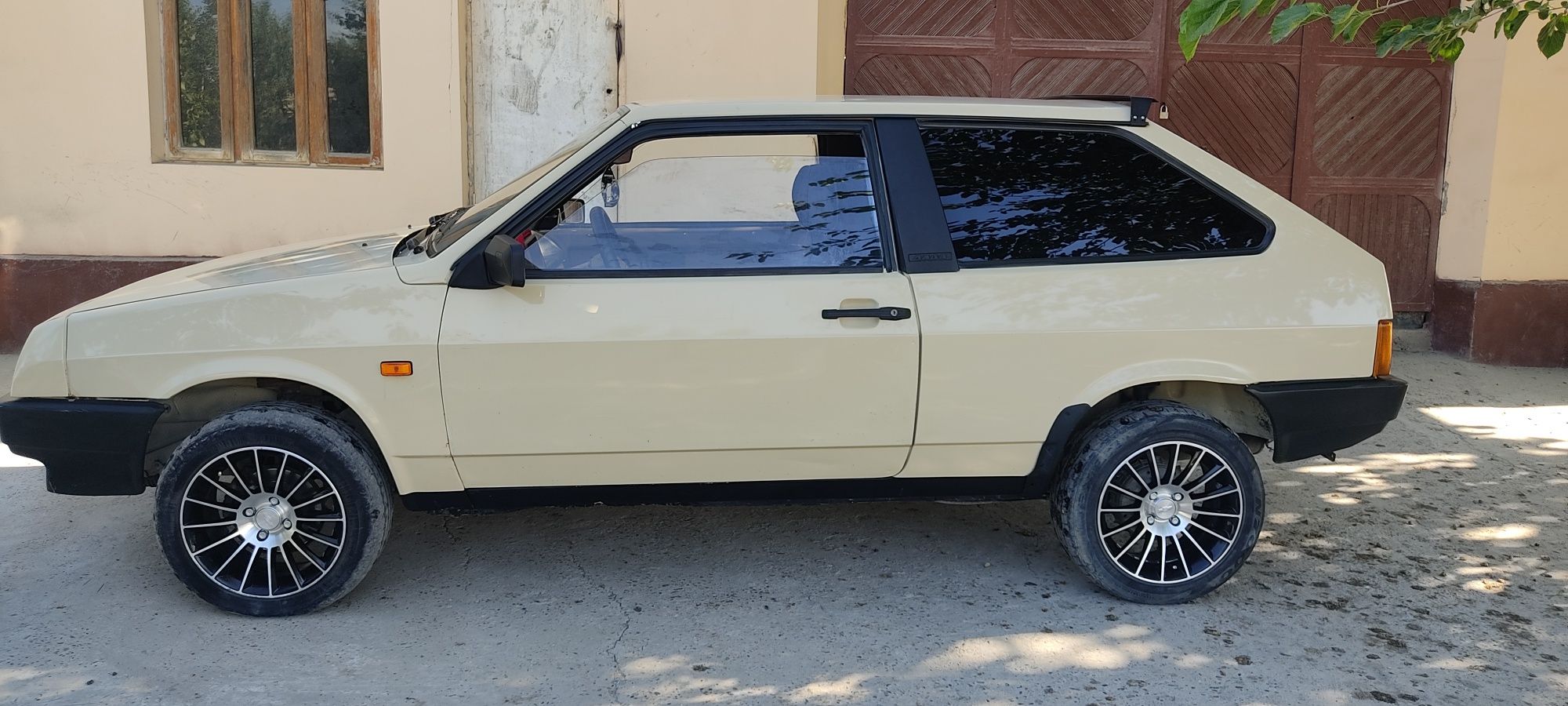 Lada 2108 Sotiladi