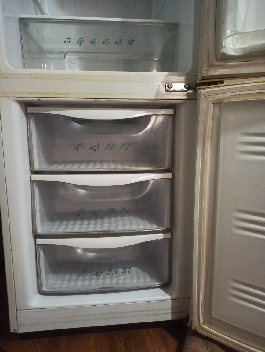 Продам Холодилник