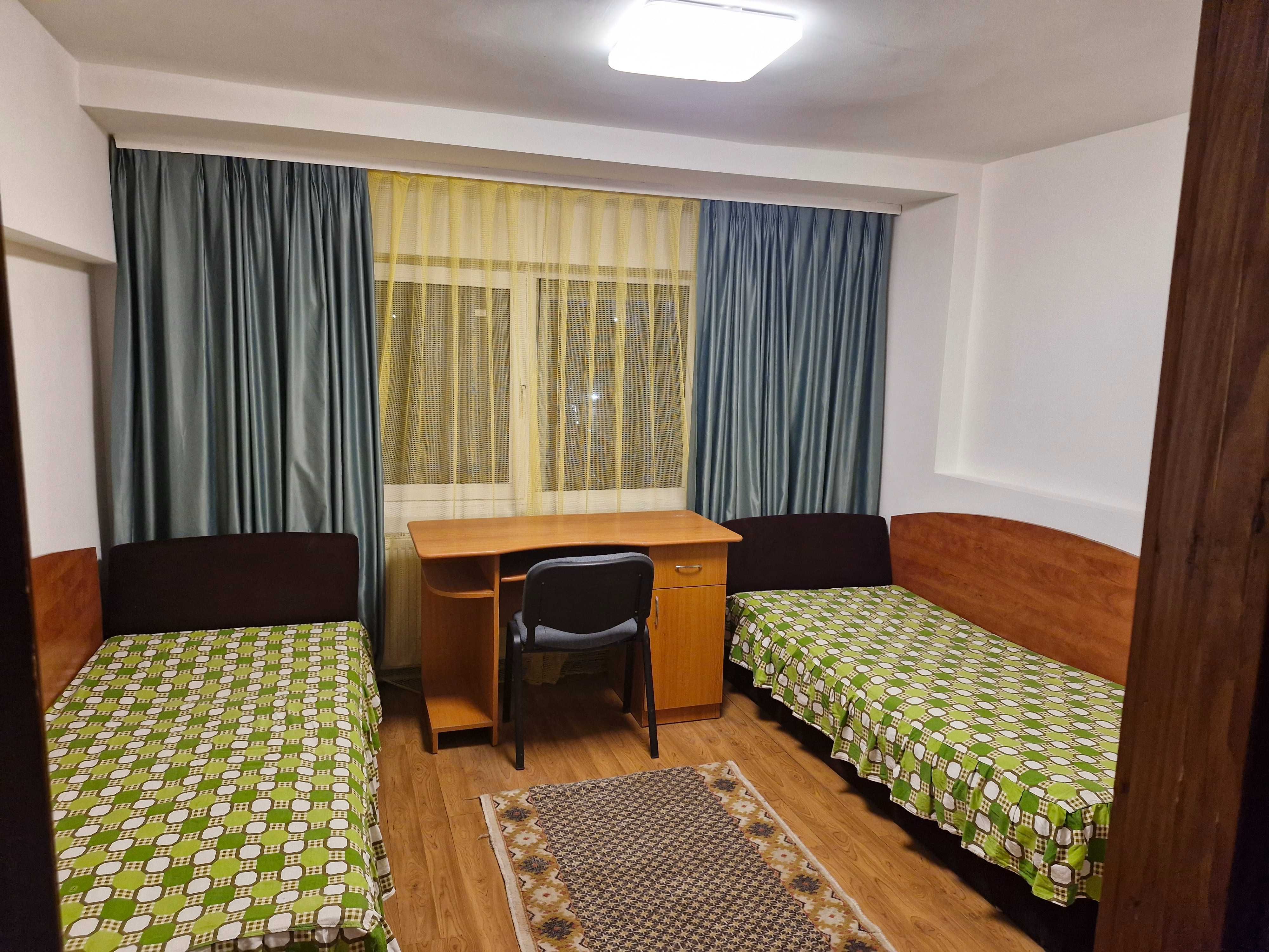 Apartment 3 camere decomandat cu doua grupuri sanitare
