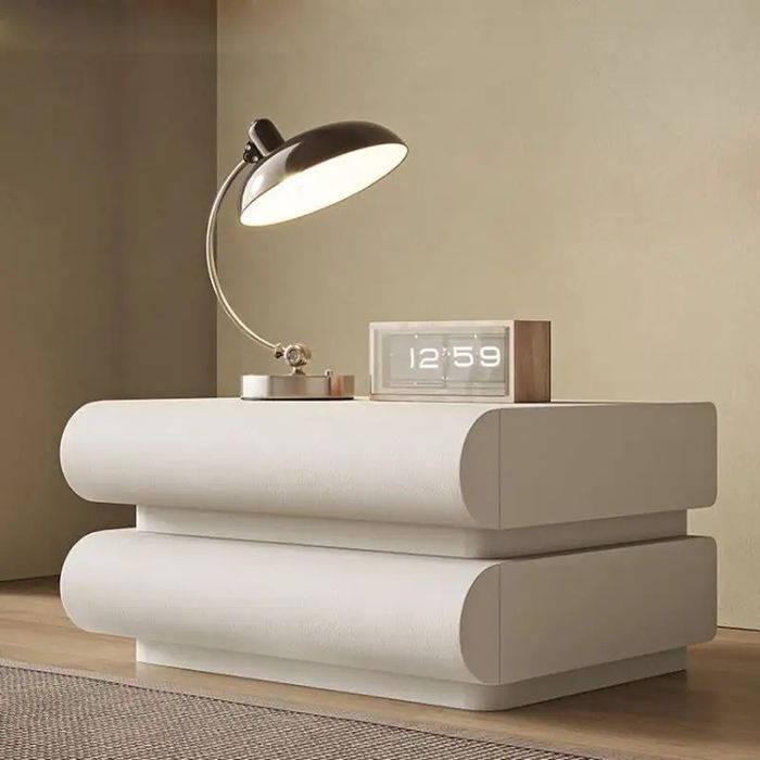 Set 2 noptiere cu 2 sertare din lemn masiv,piele ecologica,50x40x40cm