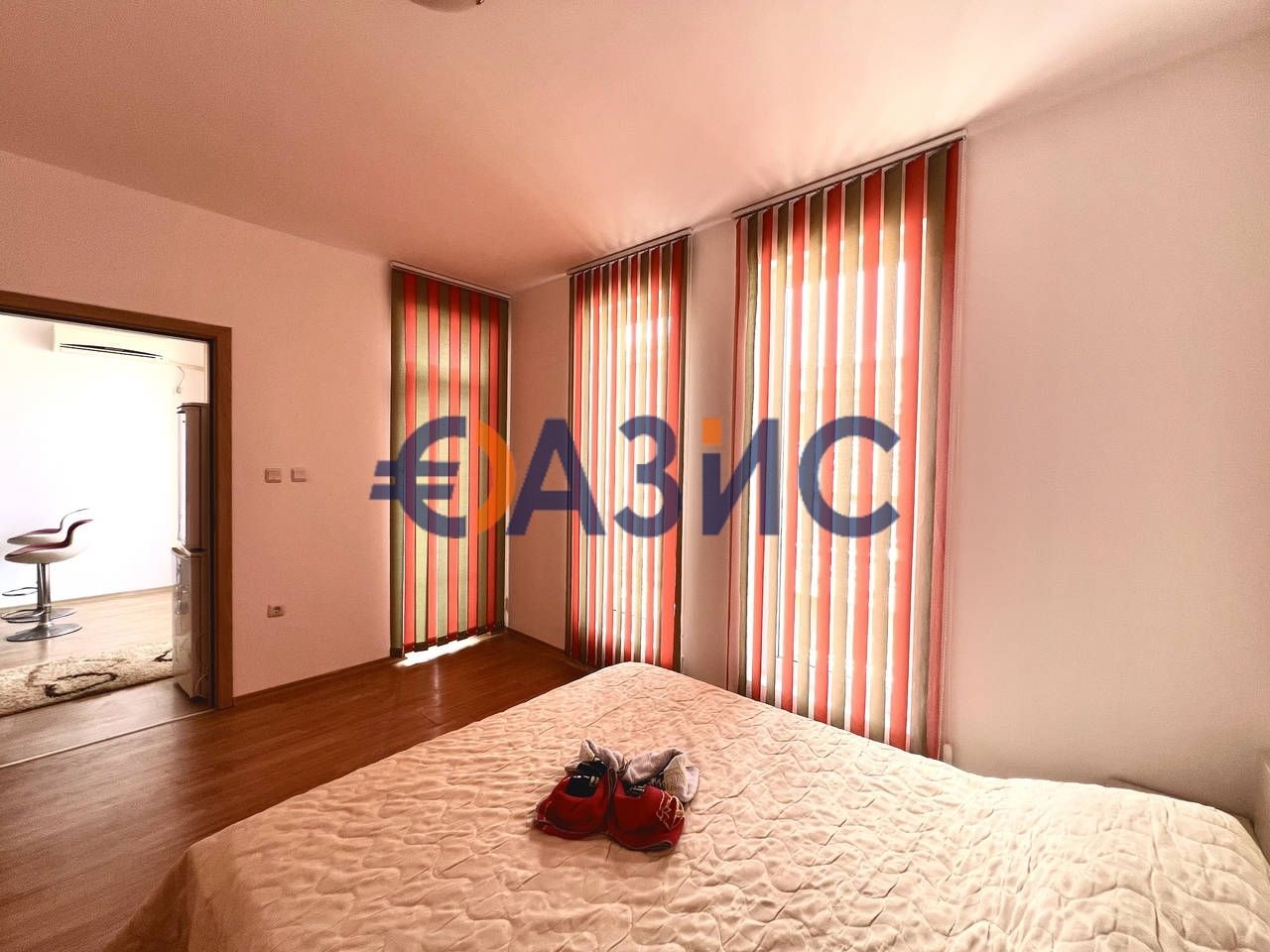 Продава се Тристаен апартамент в к.к. Слънчев бряг - 69 кв.м за 812 €/кв.м - Снимка #8