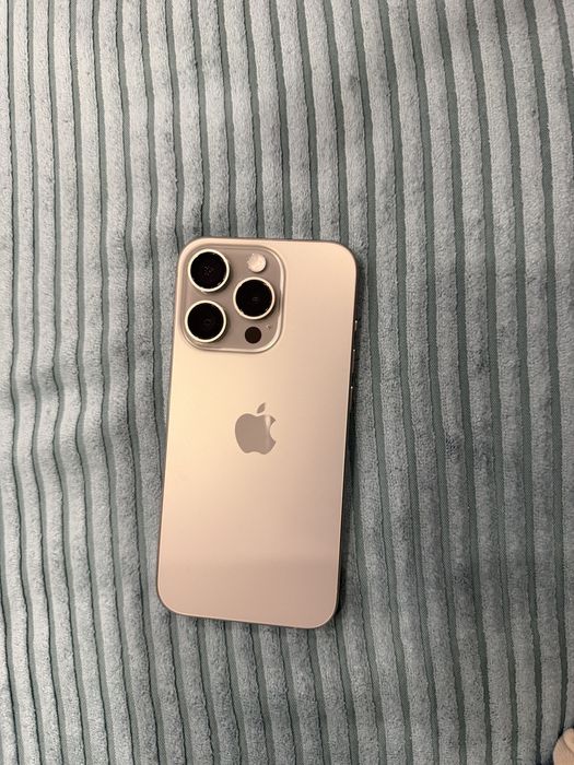 Iphone 15 PRO // ТОП състояние // 256 GB // Natural Titanium