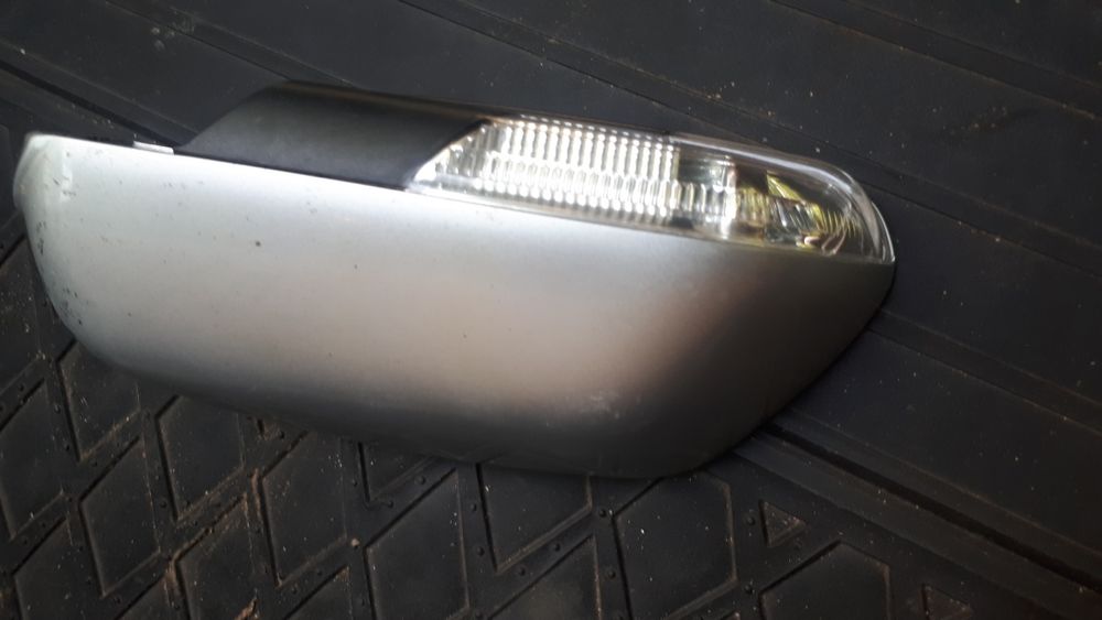 Капачка огледало Octavia 2