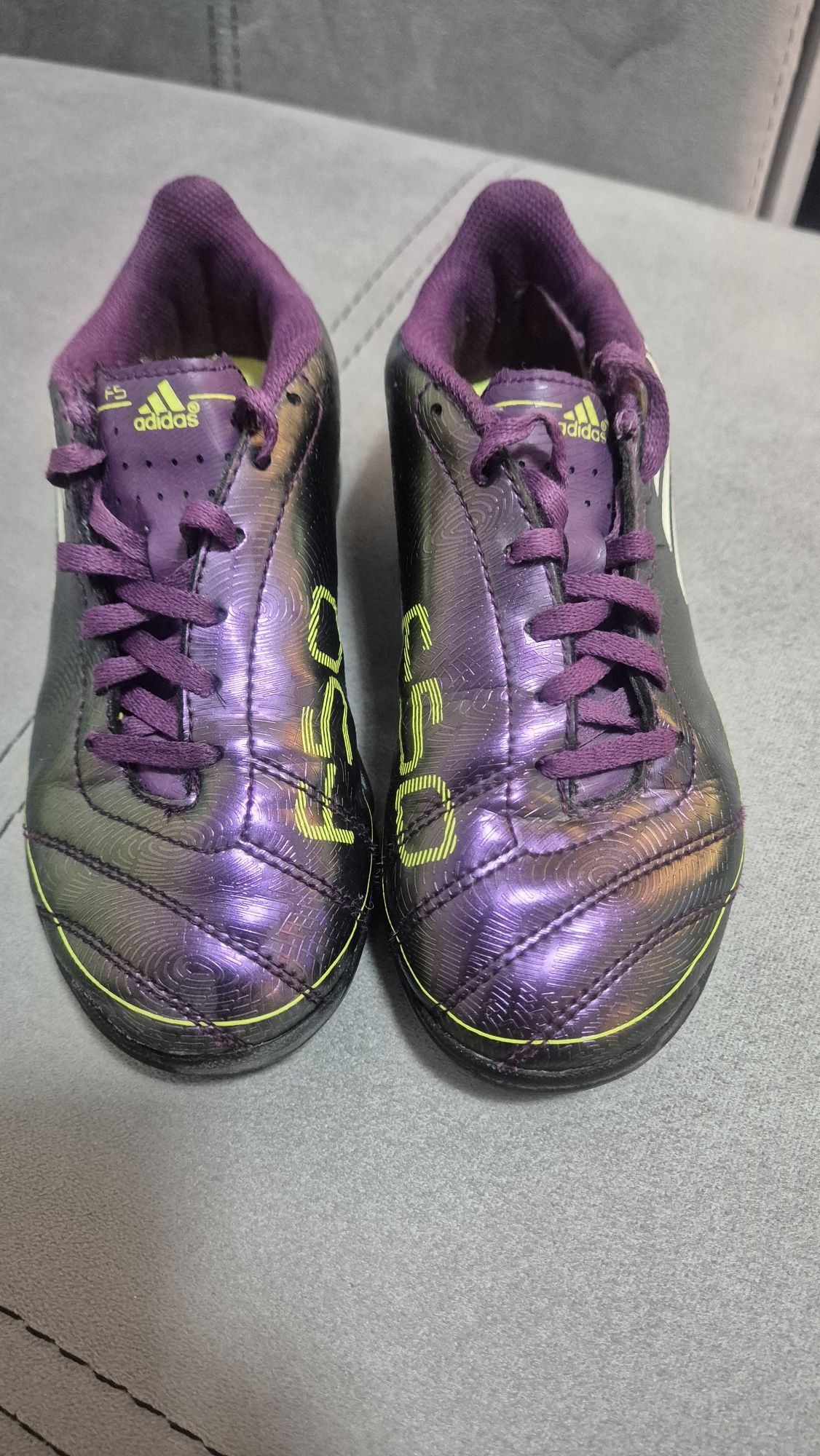 Детски футболни обувки, стоножки Adidas F50, 31 номер