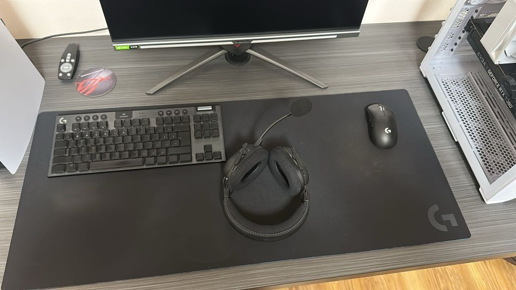 Vand pc gaming i7 10th 3080,periferice logitech monitor acer predator