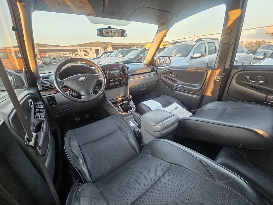 Suzuki grand vitara,2.0Benzina,4x4,Clima,Jante,Cârlig,Posibil Rate ***