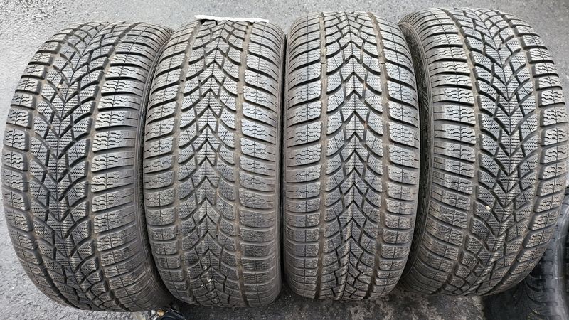 225/45/17 DUNLOP 4бр Runflat