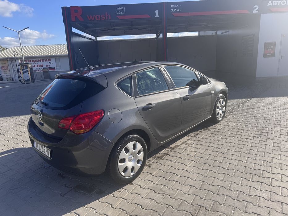 Opel Astra J 1.6