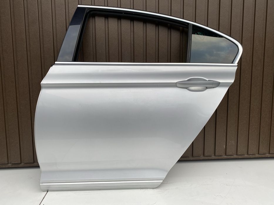 Usa st spate vw Passat B8 Limuzina cod culoare LA7W 2015-2020