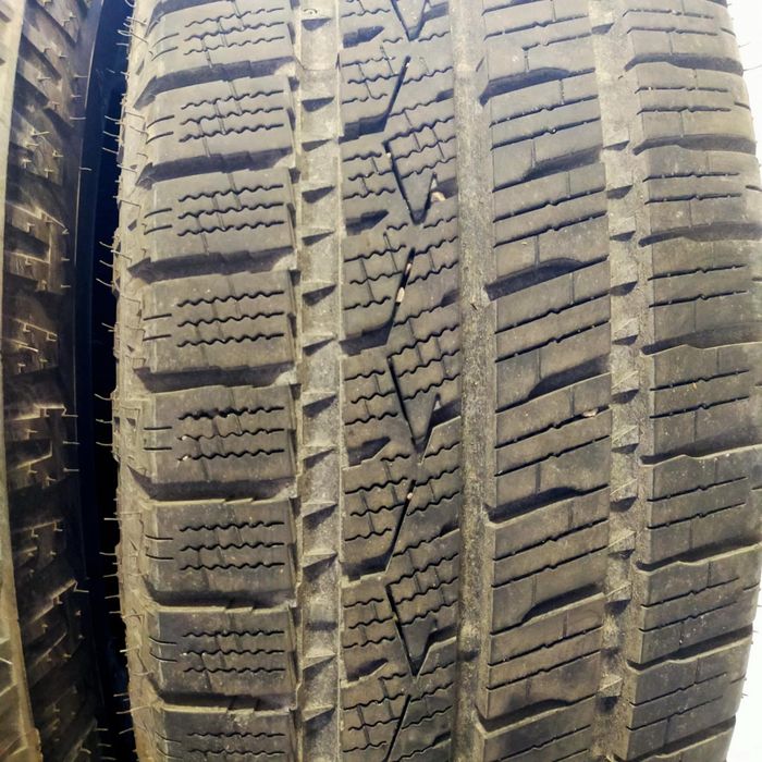 Toyo Celsius cargo 225/70/15C DOT24