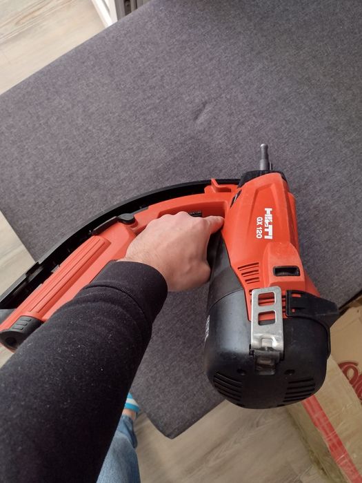 Pistol cuie beton Hilti GX 120