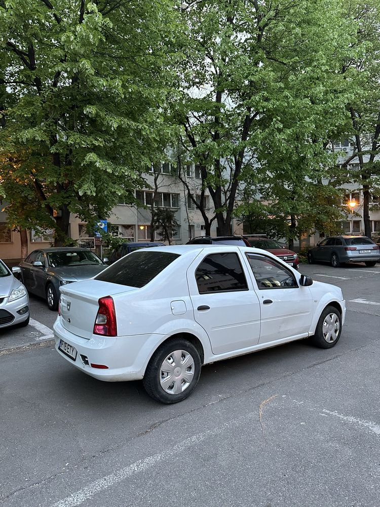 Vand Dacia Logan 1.2 benzina gpl 2011 nu are acte