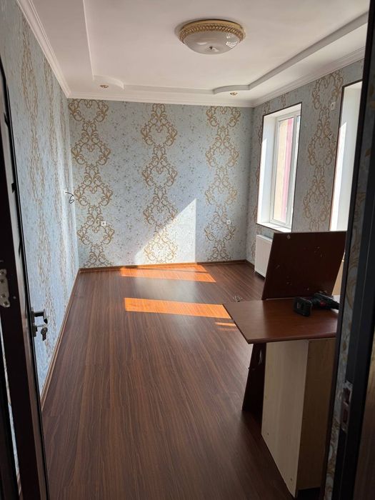 3 хонали квартира сотувга