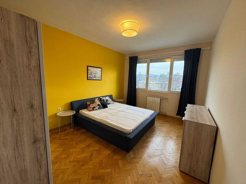 Дава се под наем Тристаен апартамент в София, Център - 110 кв.м за 990 € - Снимка #5