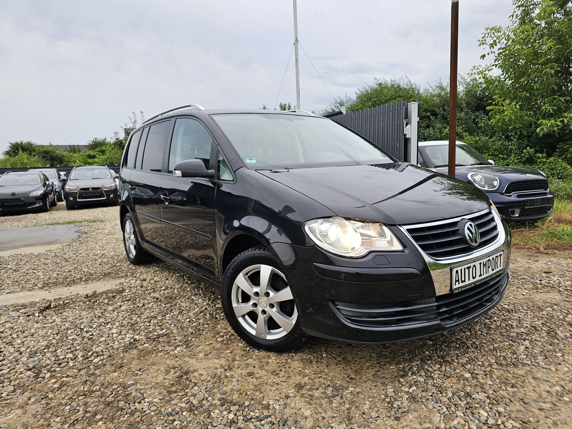 VW Touran ~ 2008 ~ Benzina ~ Dublu-Climatronic ~ 7 Locuri ~