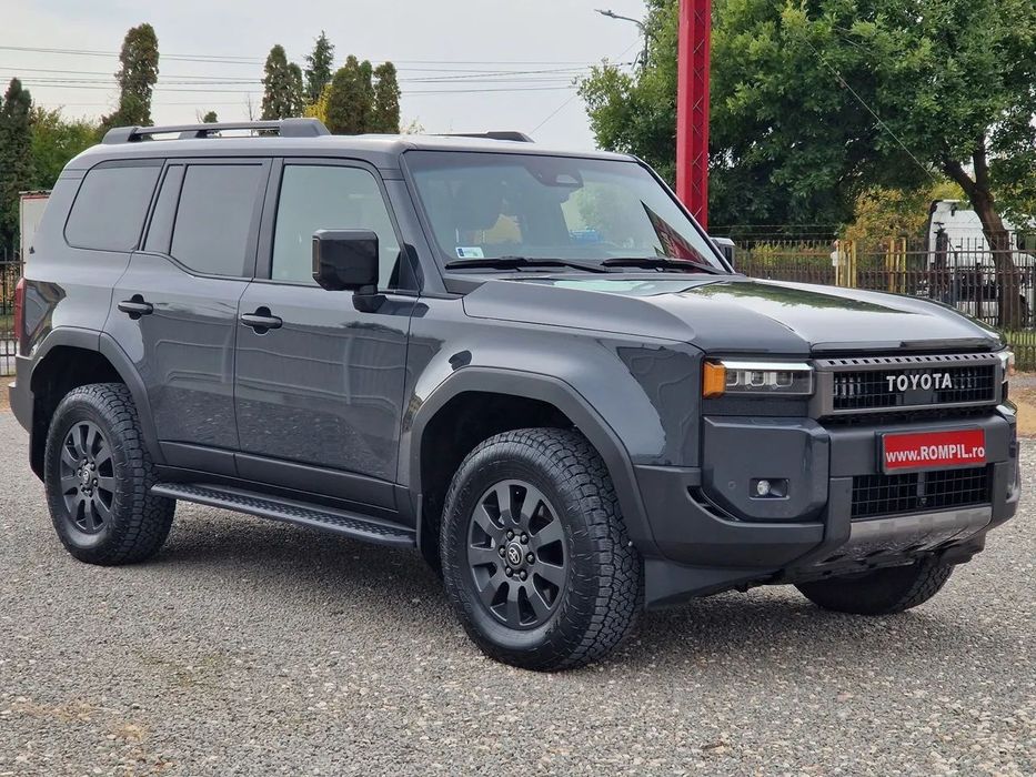 Toyota Land Cruiser 250 Toyota Land Cruiser LC250 Invincible (STOC CLIENT)