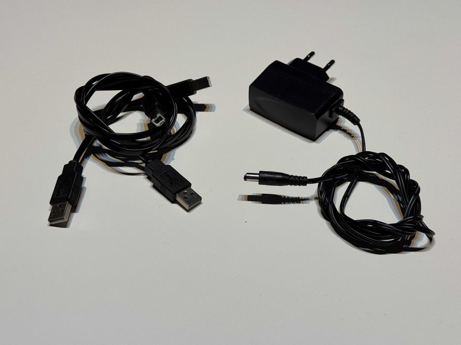 Switch KVM Techly, 2 porturi cu audio si video, 4Kx2K dual, USB, Negru