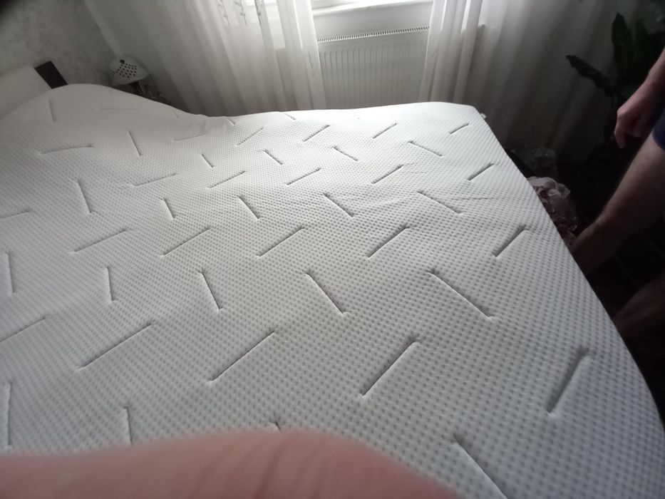 Vand Topper Saltea 8cm grosime cu 2m lungime si 1,60m latime