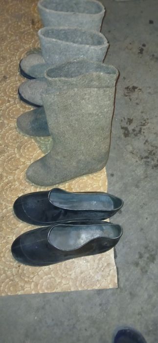 Продам Валенки Зимние.