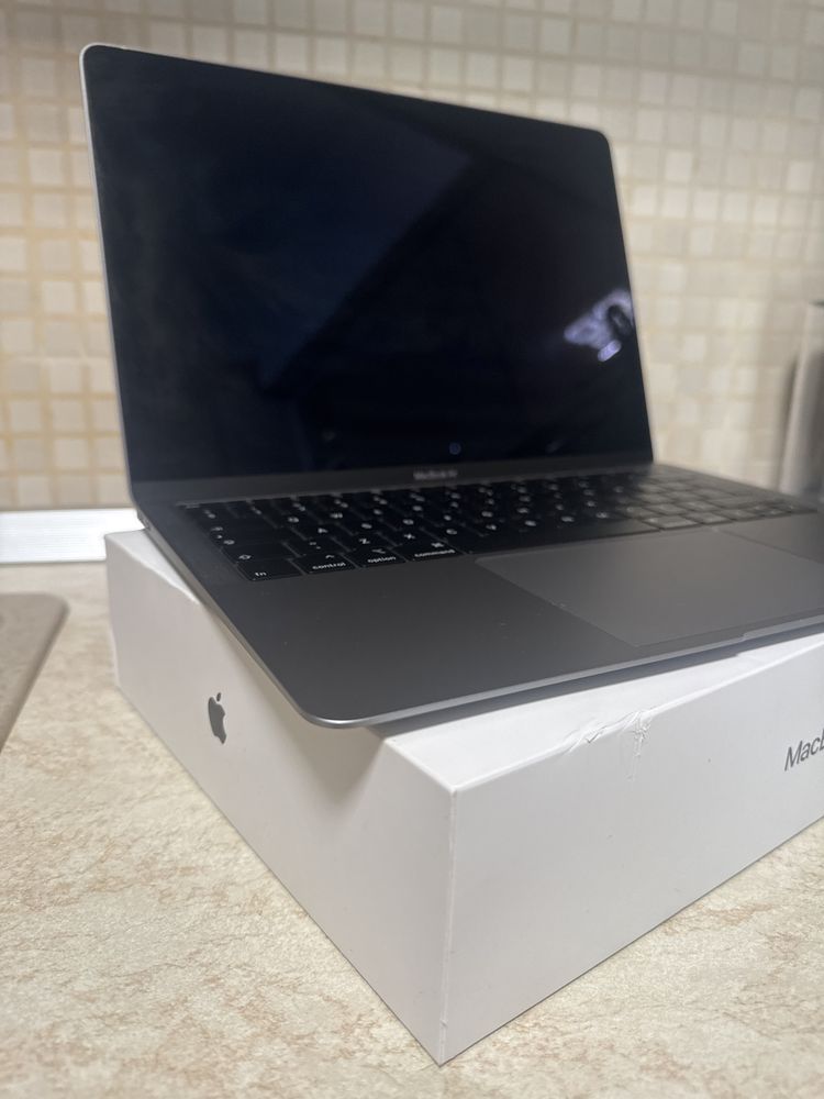 MacBook Air 13-inch