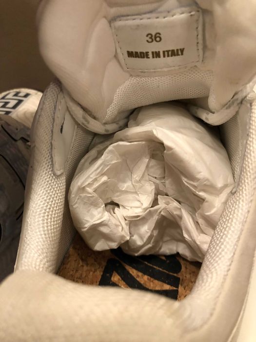 Versace  sneakers 35 si 36, originali, full box,retail 750 euro