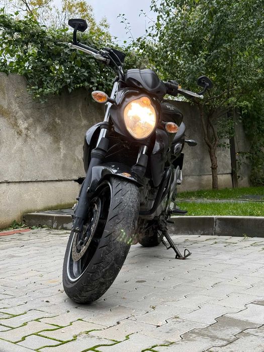 Suzuki Gladius 650 (SFV-650) limitat A2