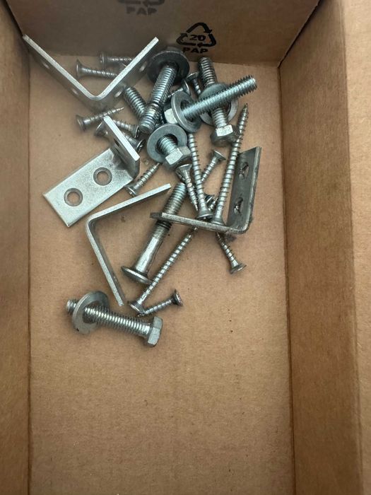 Комплект легло за спалня и 2 нощни шкафчета